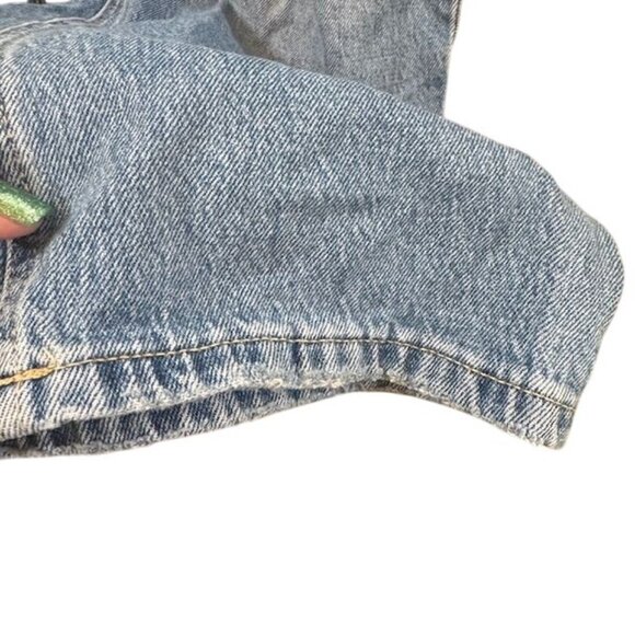 COPY - Maurices Womens Distressed Blue Denim Cheeky Taper Ankle 22W Regular Str… - Picture 4 of 13